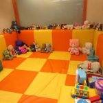 部屋に備えている数々のオレンジ