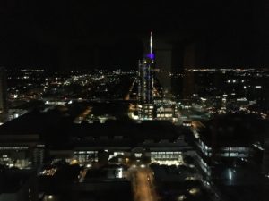 夜の街の風景