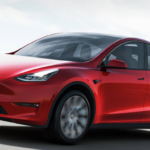 駐車場に停まっている車