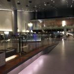 空港のロビー