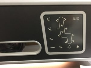 モニター画面に映る文字