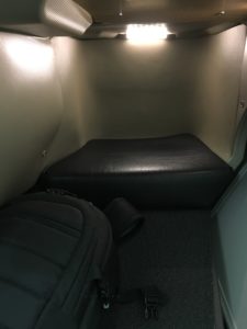 部屋の隅に置かれている