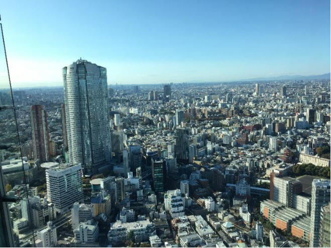 山の中の建物