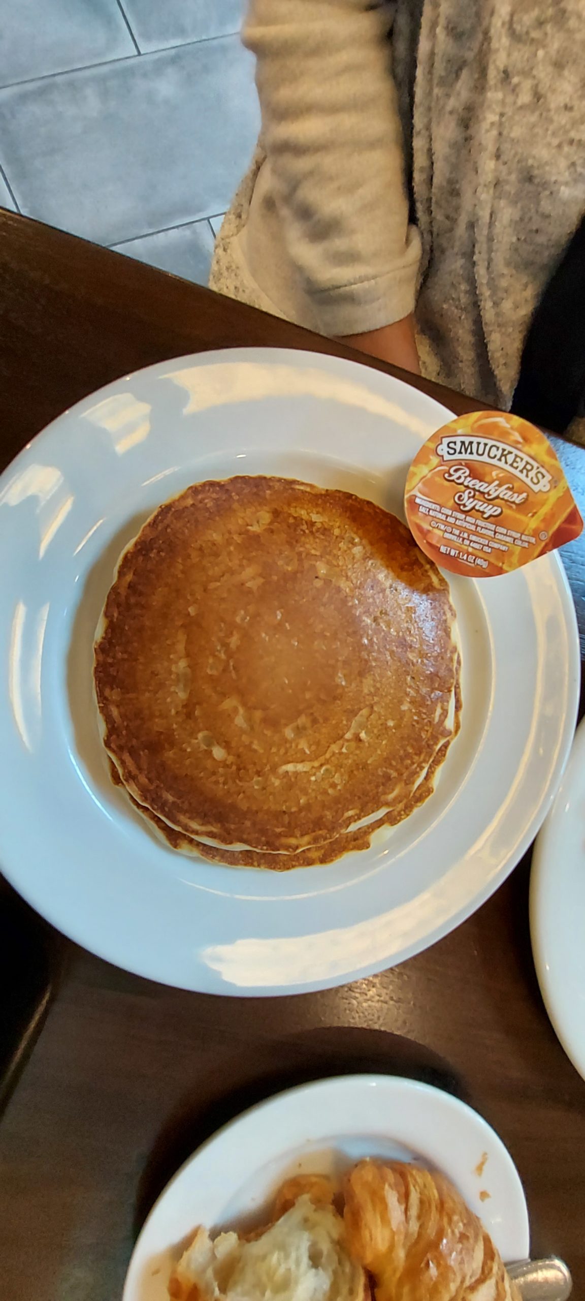 皿の上の食べ物