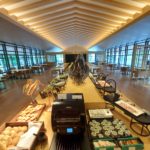 図書館のテーブル