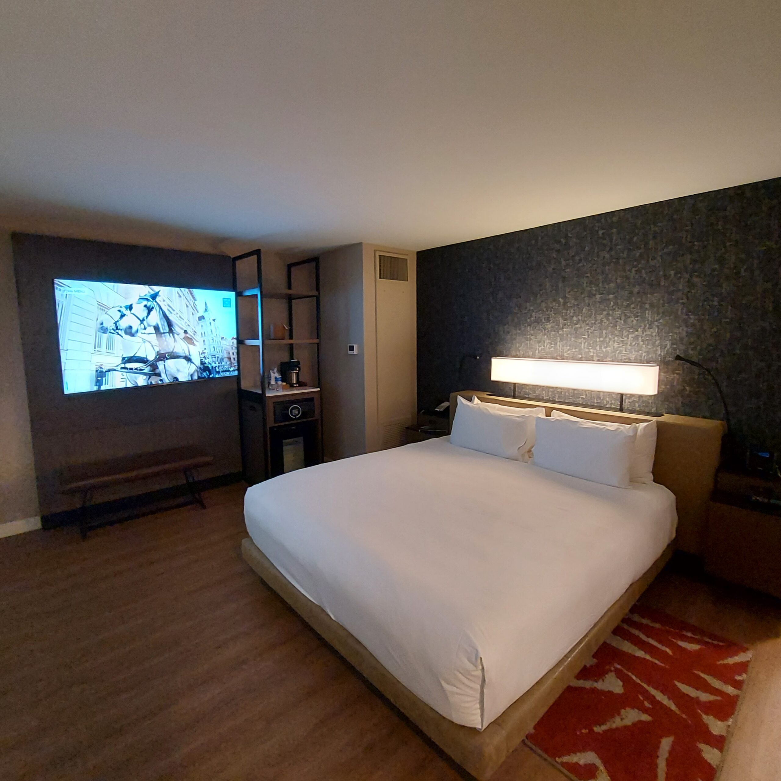 テレビのある部屋