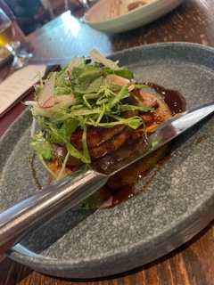 皿の上の料理