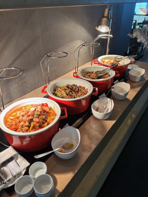 テーブルの上の料理