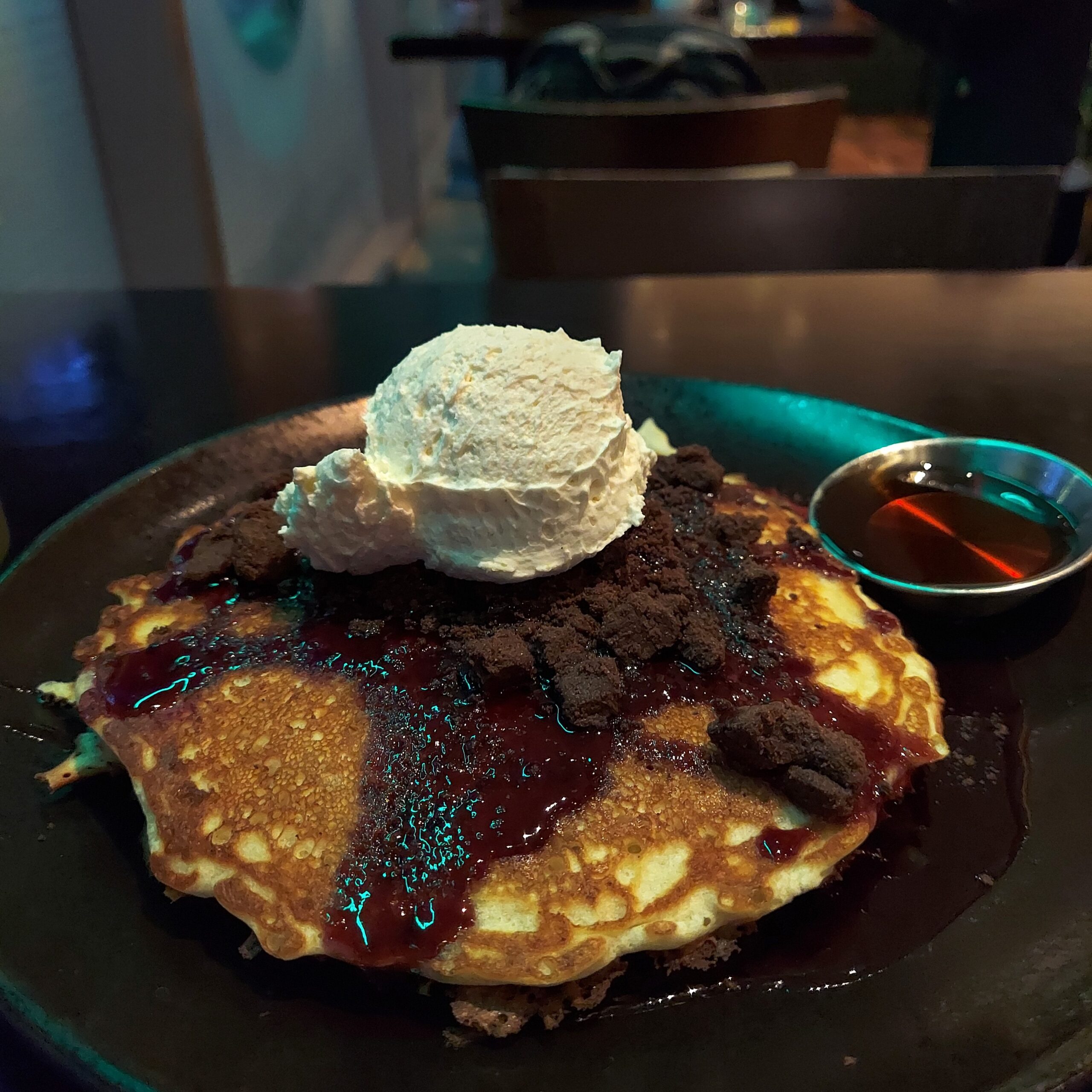 皿の上の食べ物