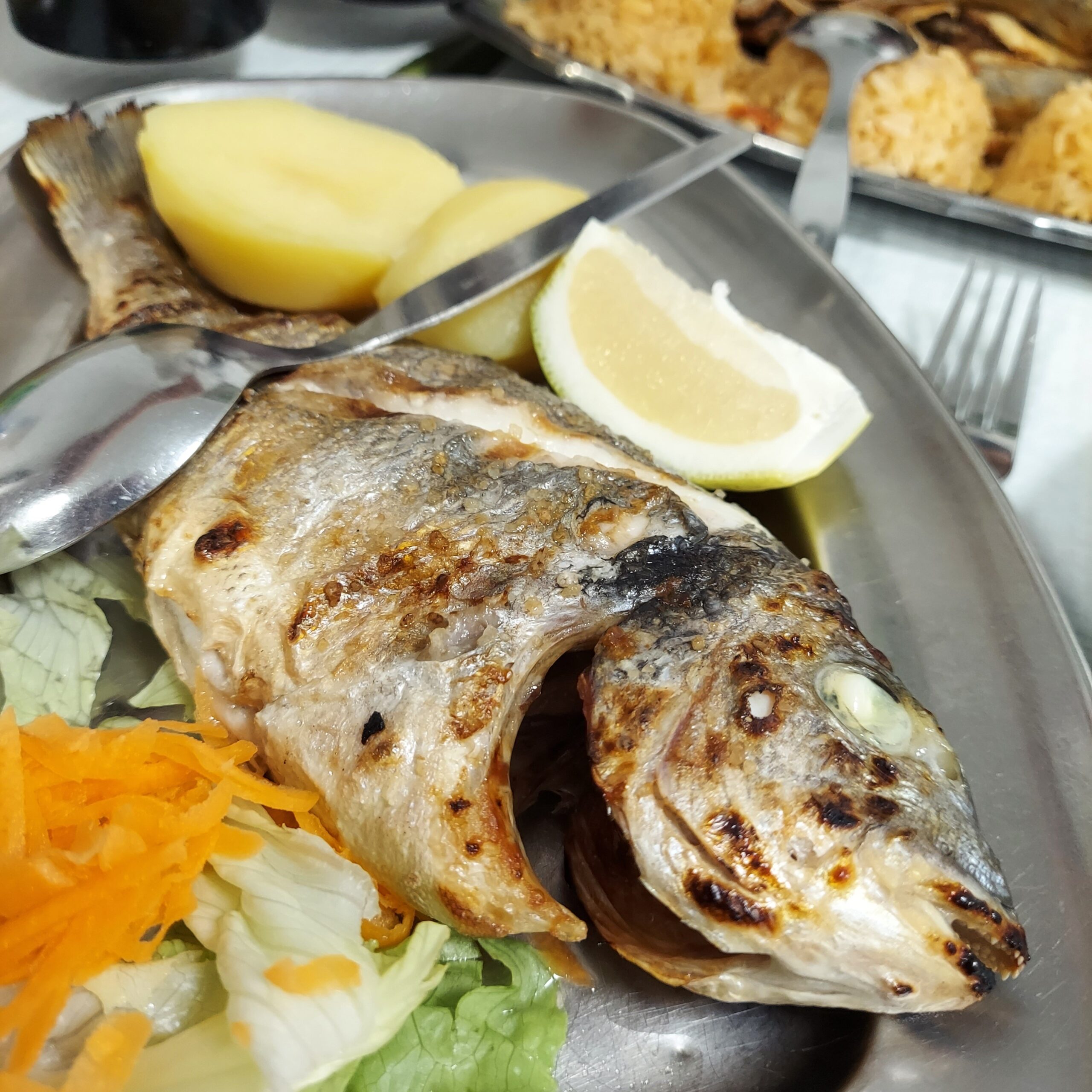 皿の上の料理