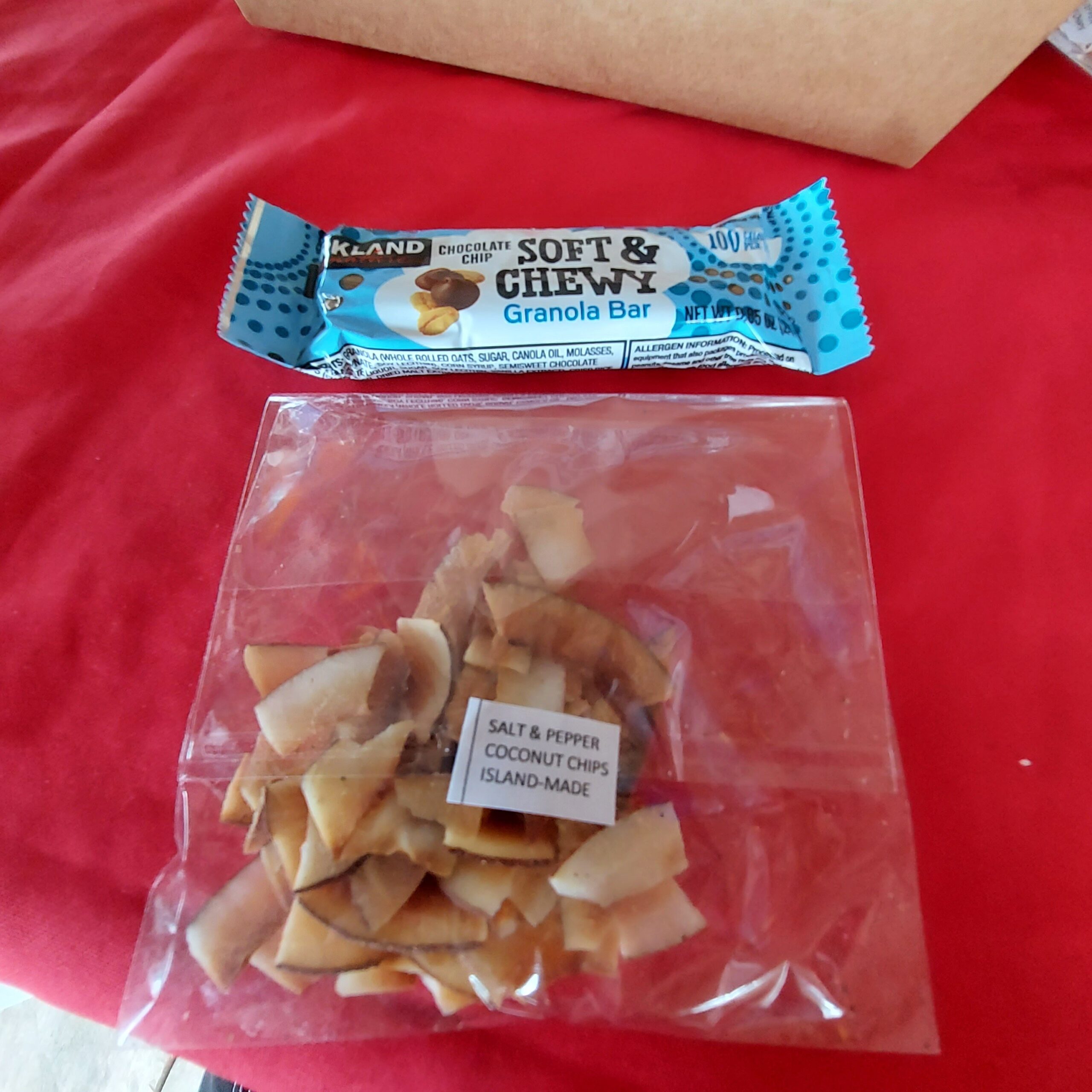 トレイの上の食べ物