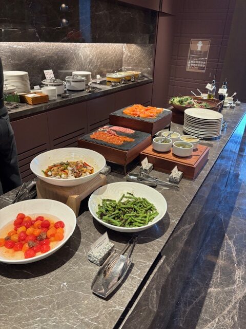 テーブルの上の料理