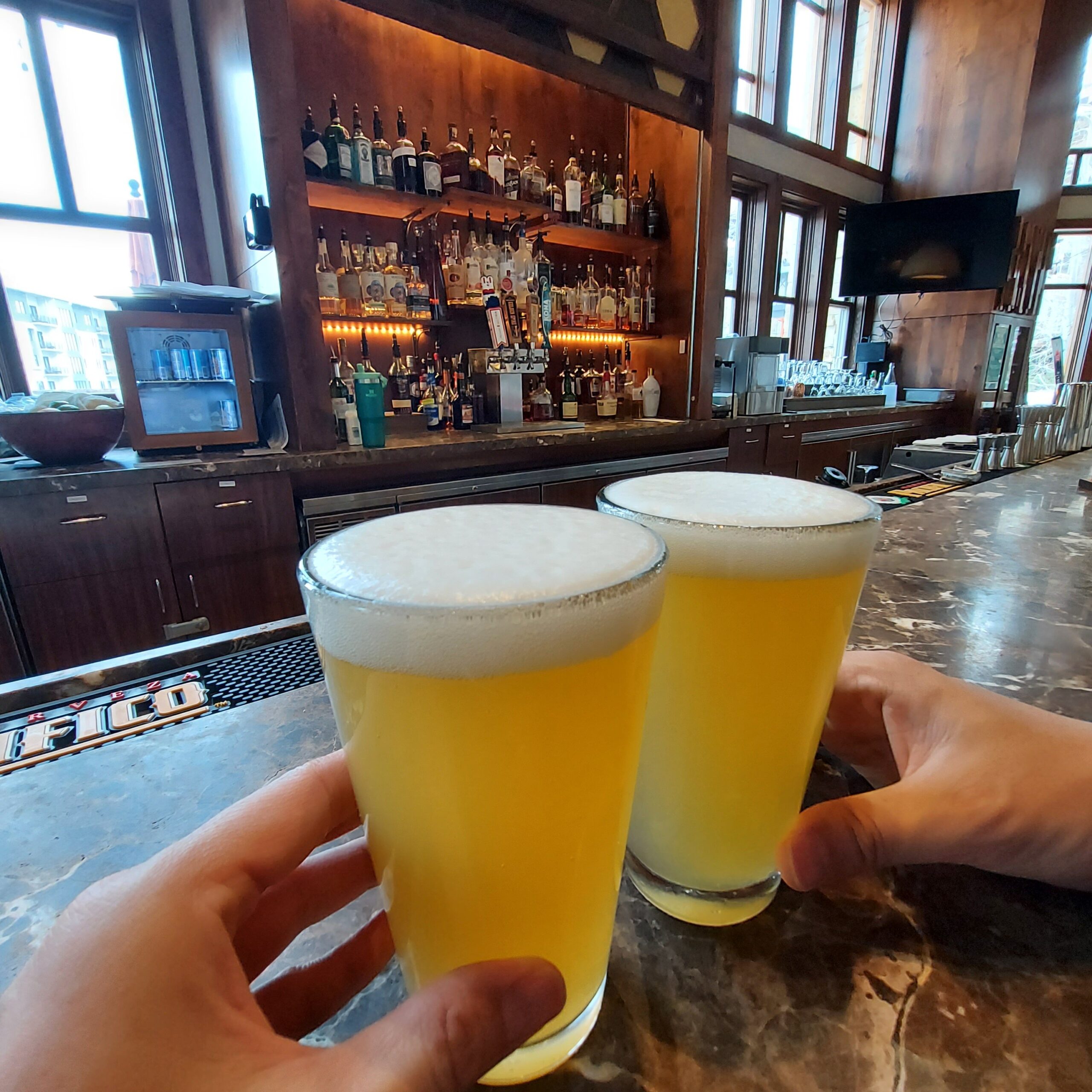 ビールの入ったグラス