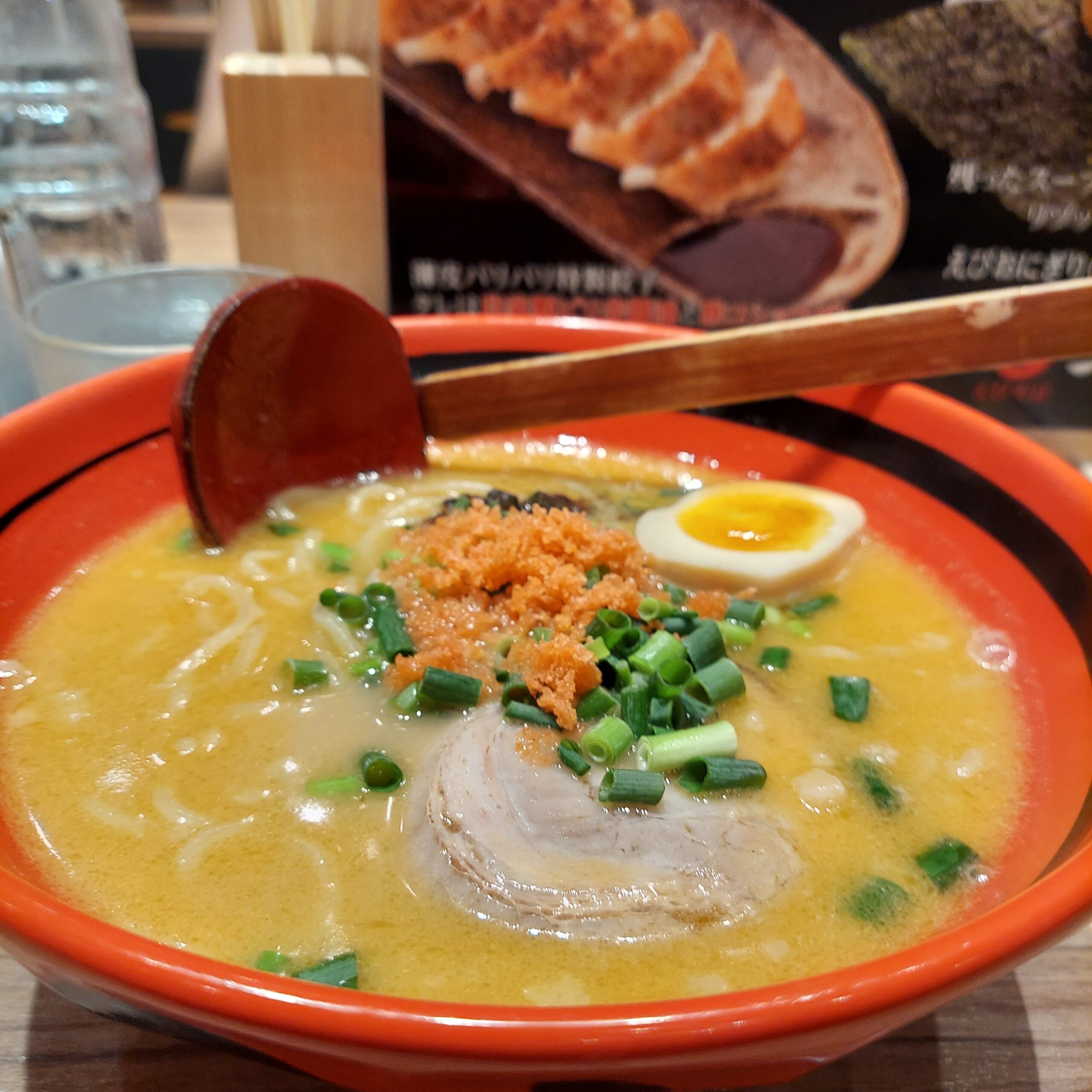 ボウルに盛られた料理