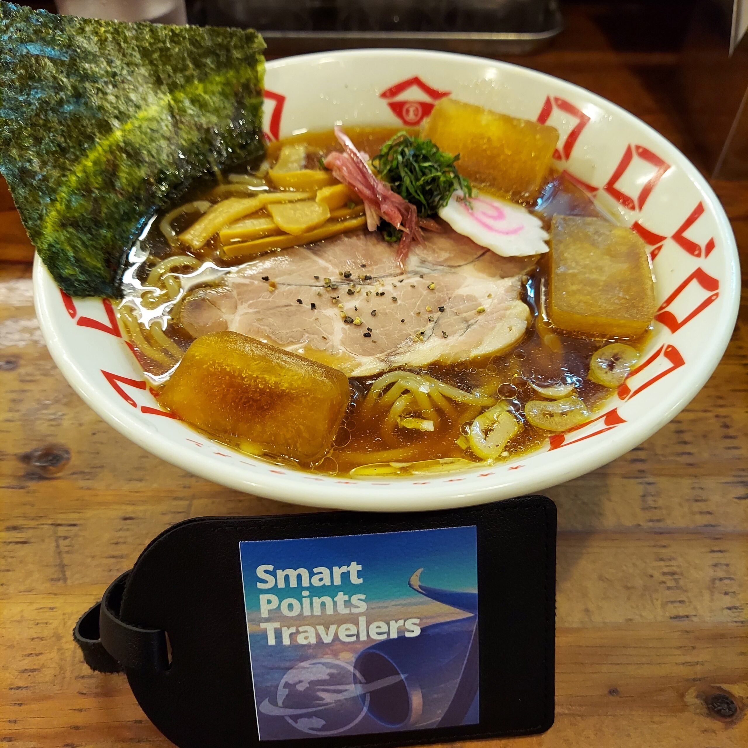 テーブルの上の食事
