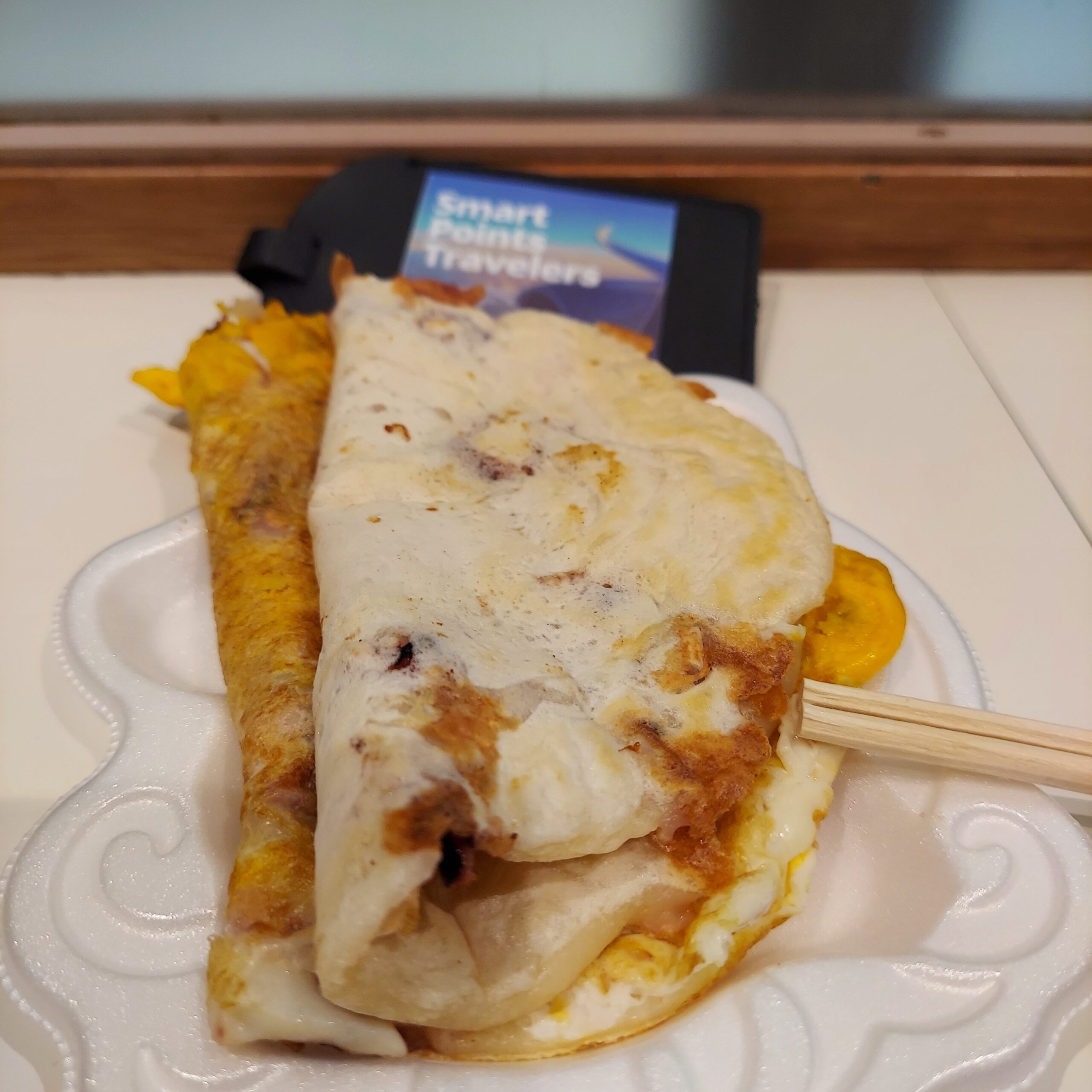 皿の上の食べ物