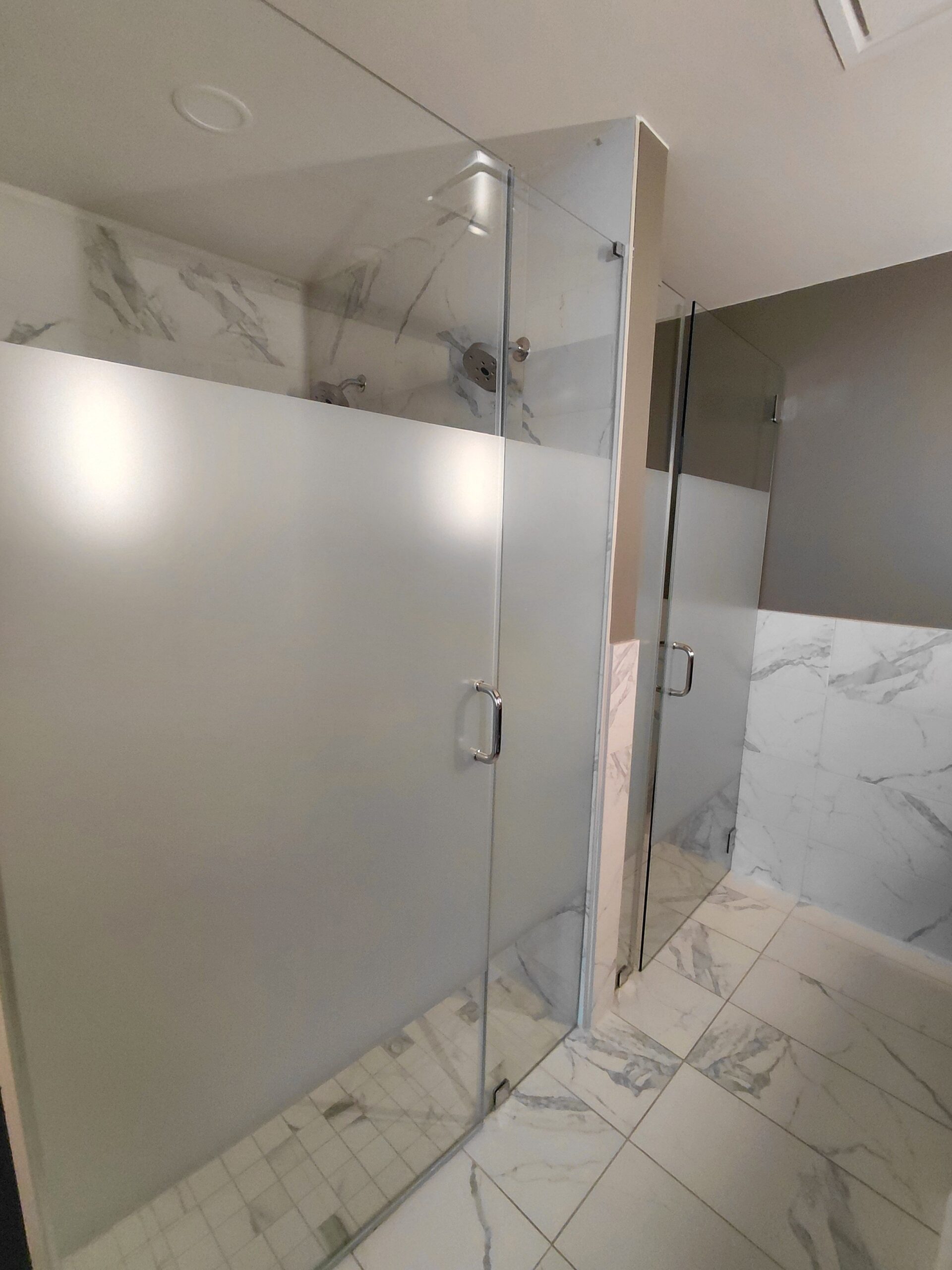 シャワールームがある