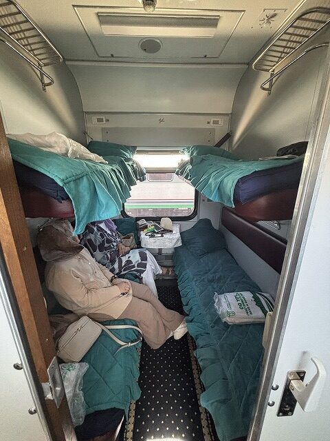 車の中にあるベッド