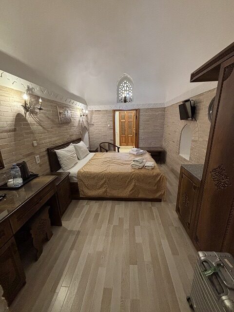 ベッドの上に置かれている部屋