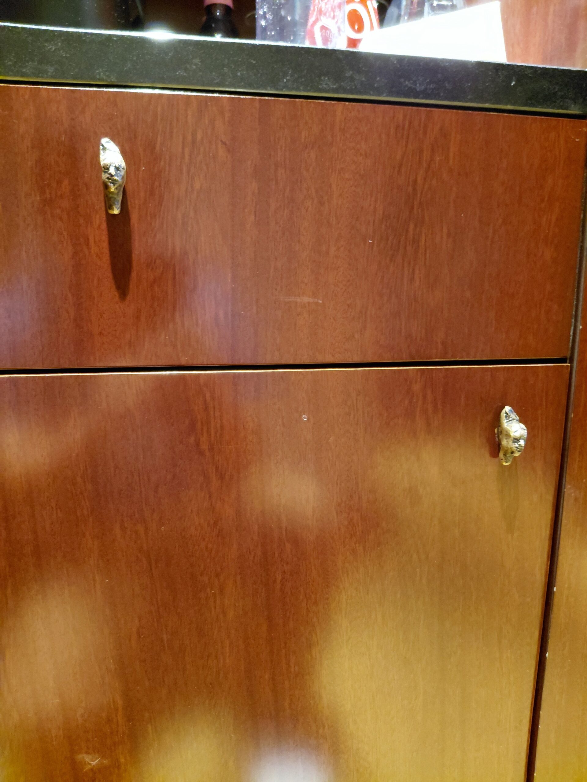 冷蔵庫に貼られている