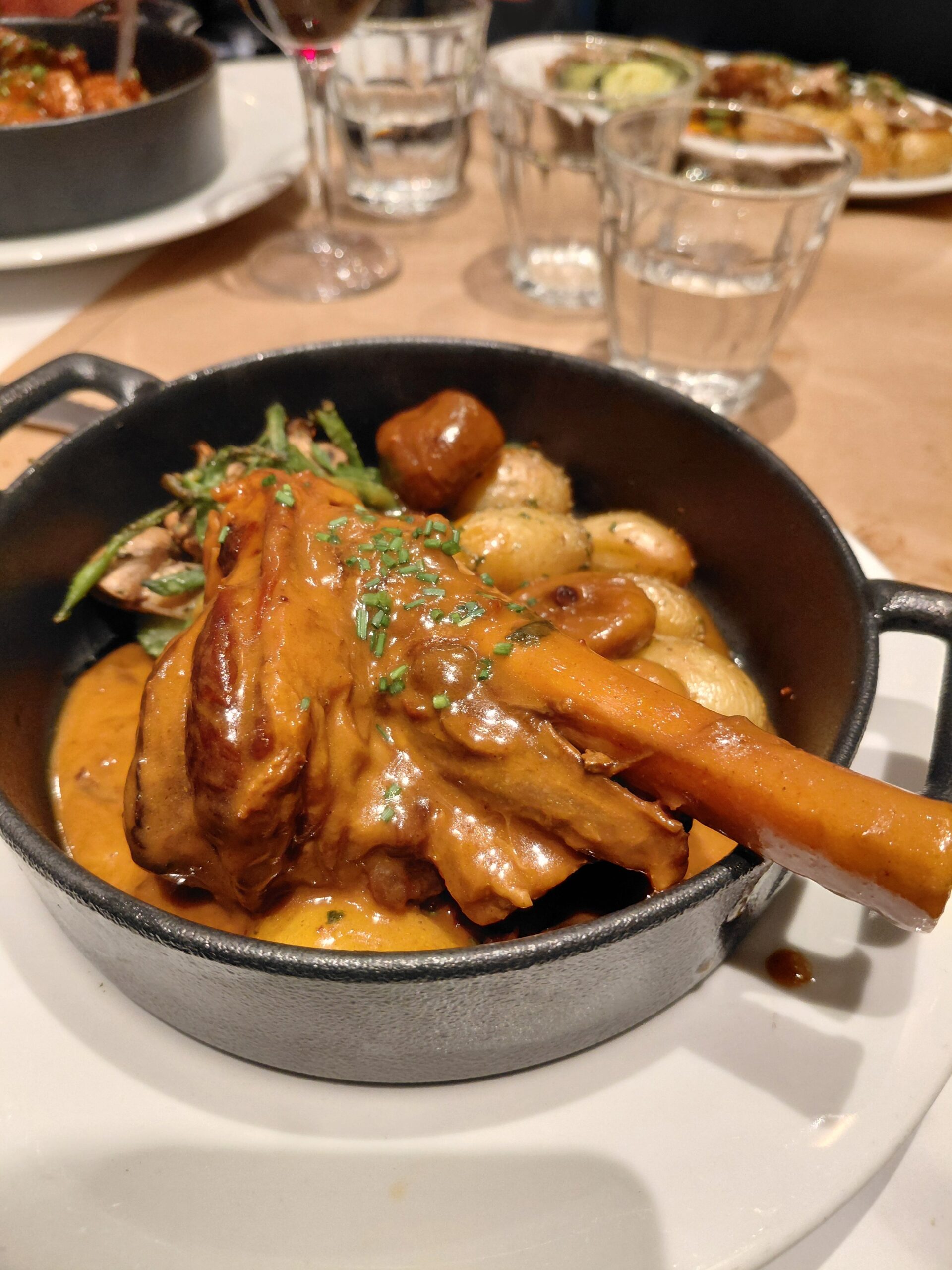 鍋に入った料理