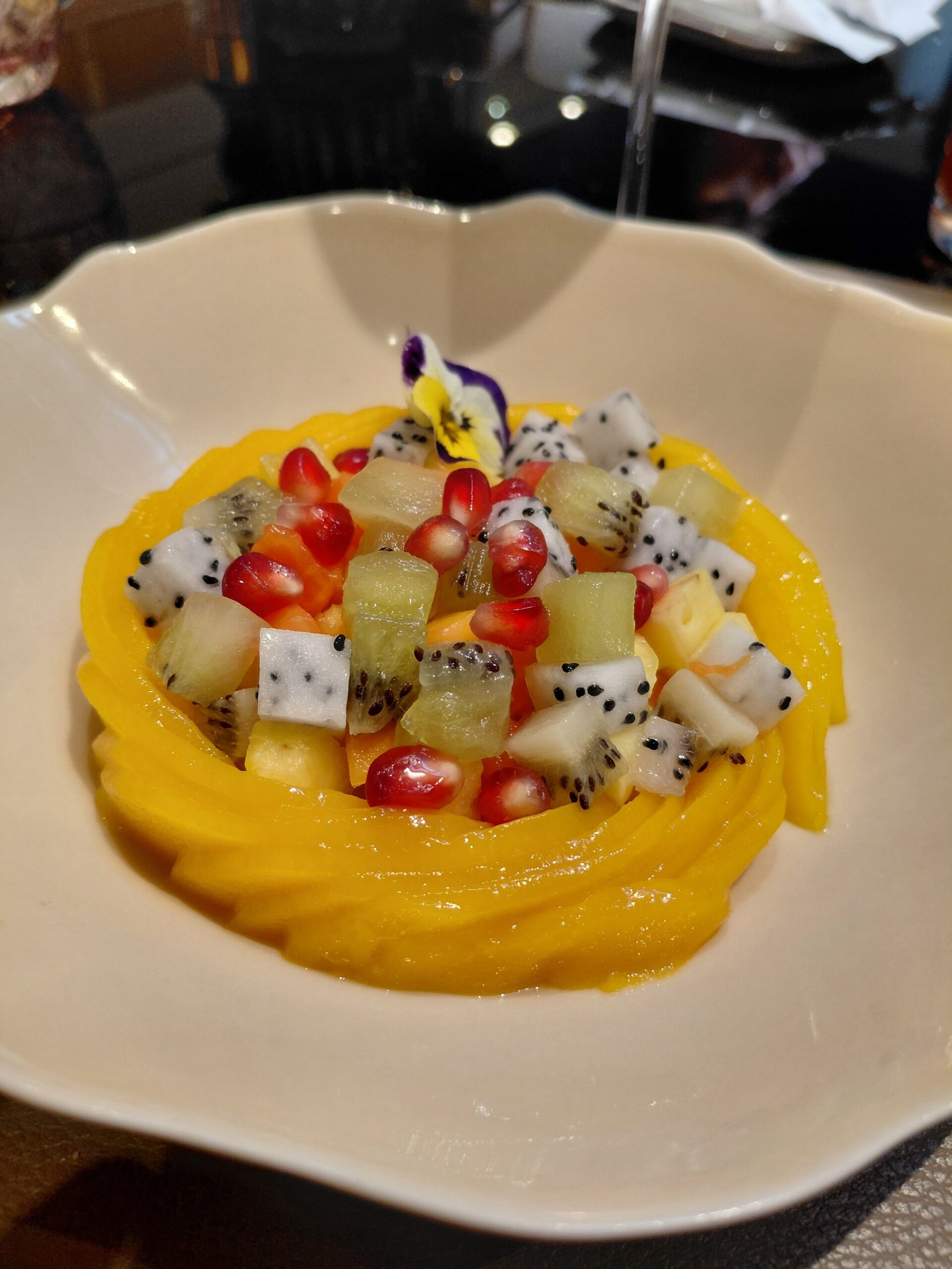 皿の上の食べ物