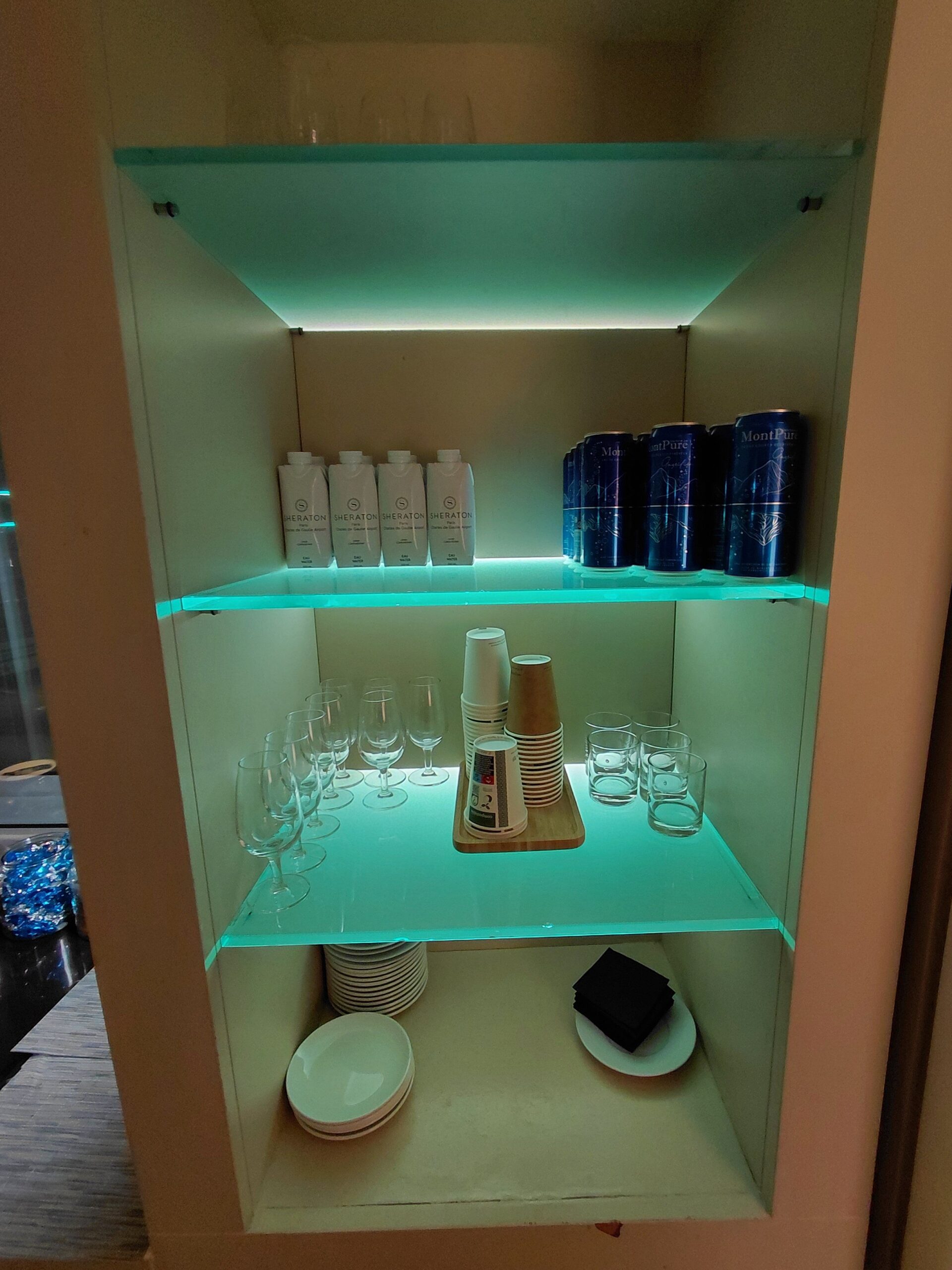 棚に並んでいる