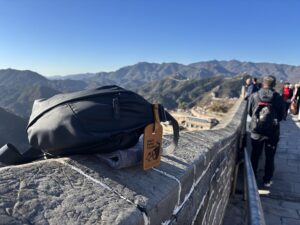 雪が降った山の景色