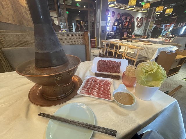 テーブルの上の食べ物