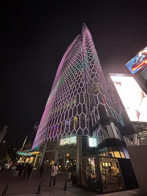 夜の街のライト