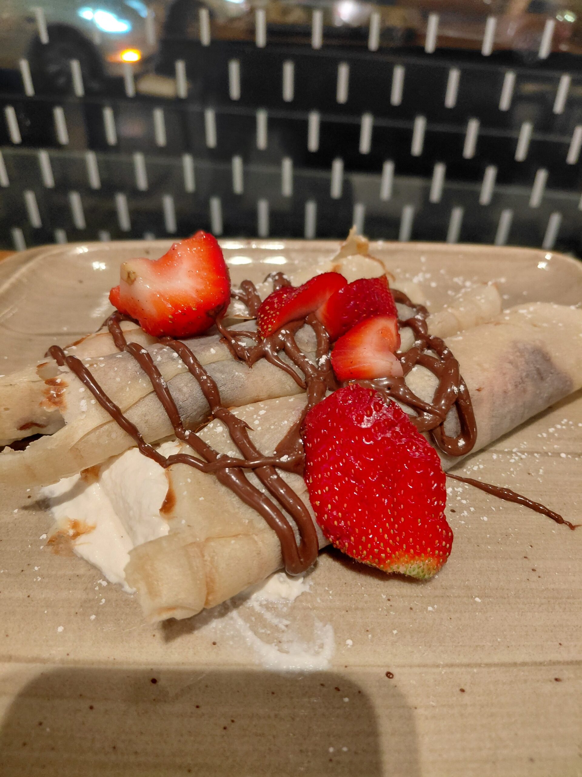 皿の上のデザート