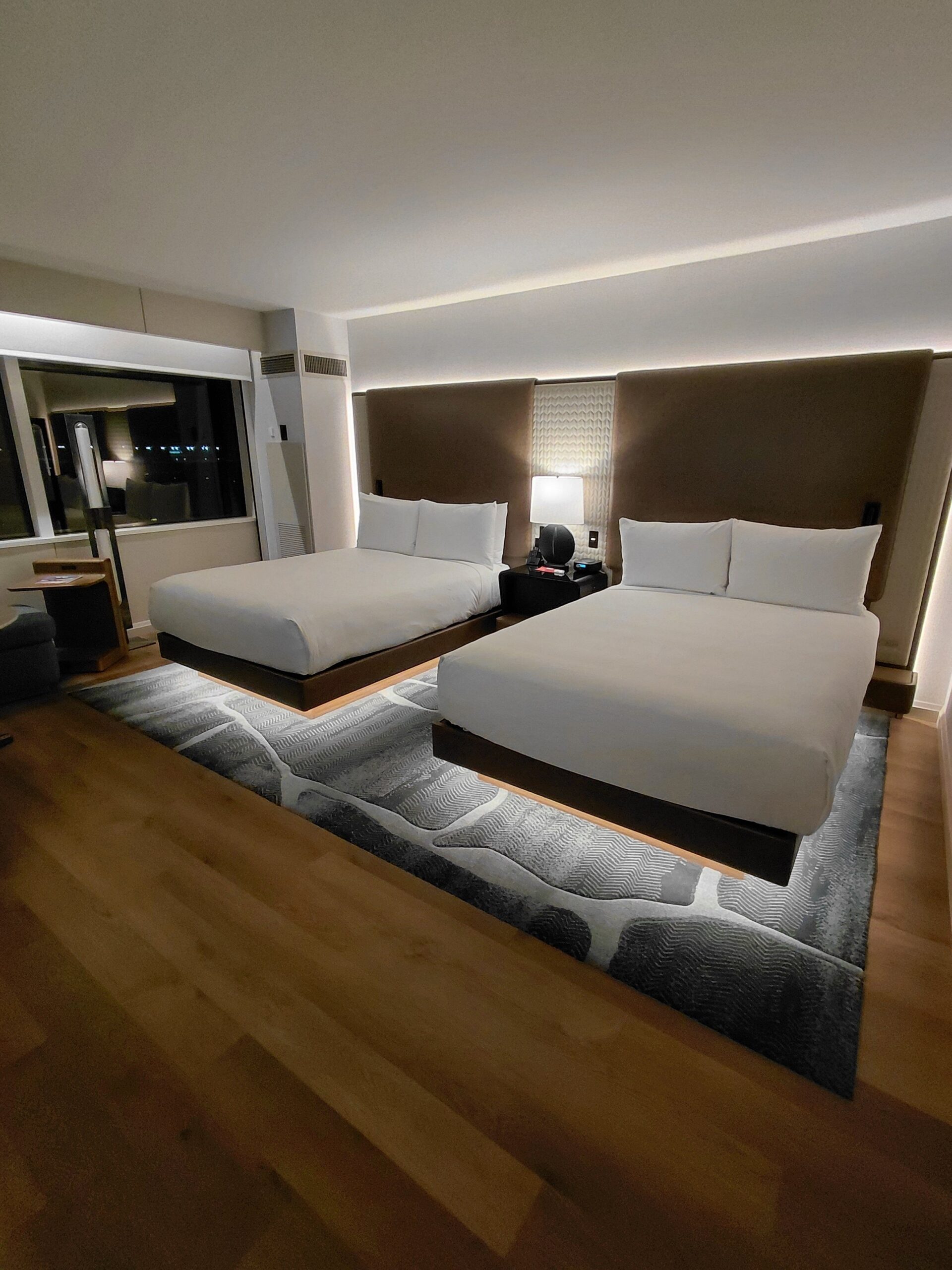 部屋に備えているベッド