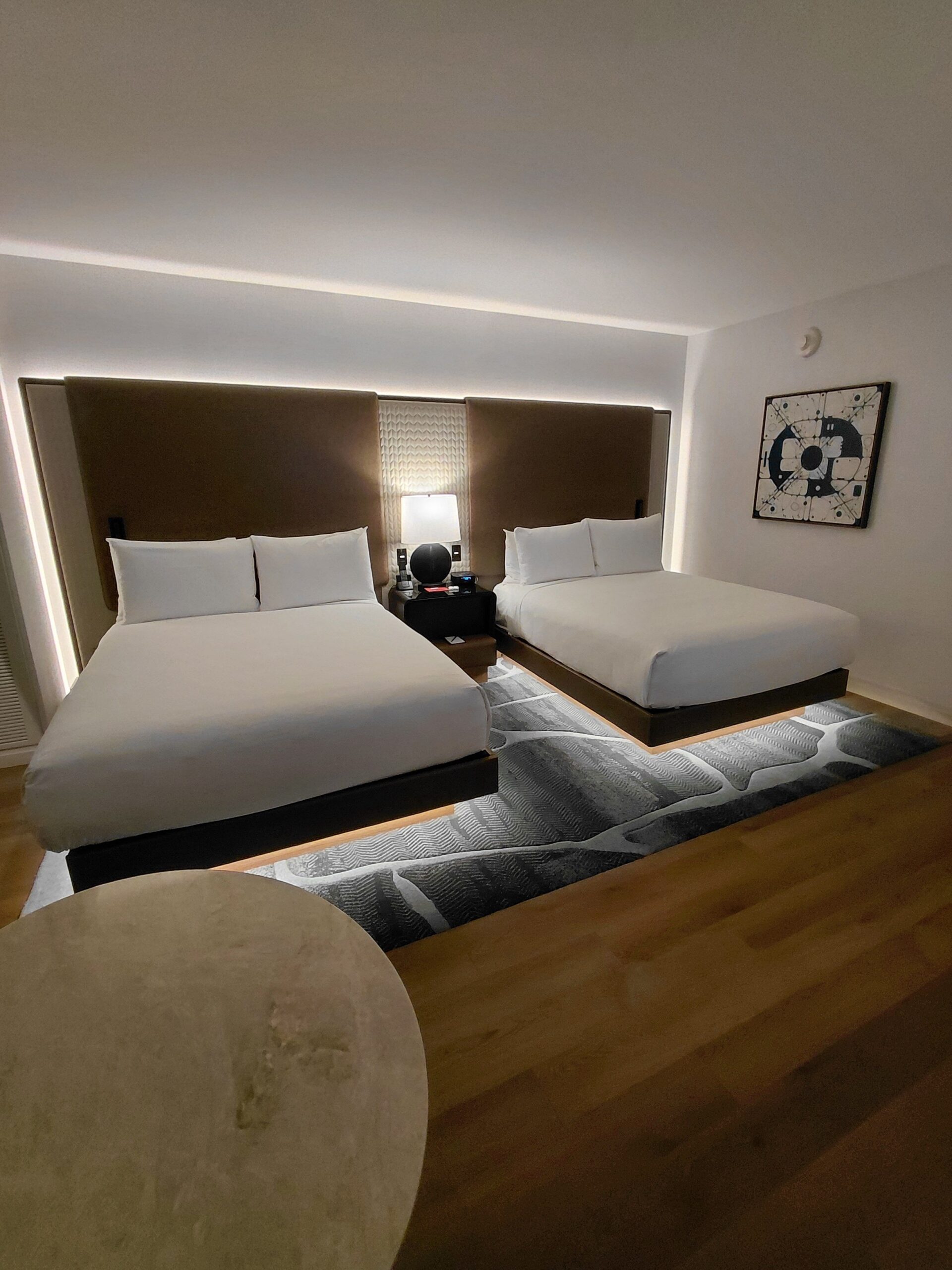 部屋に備えているベッド