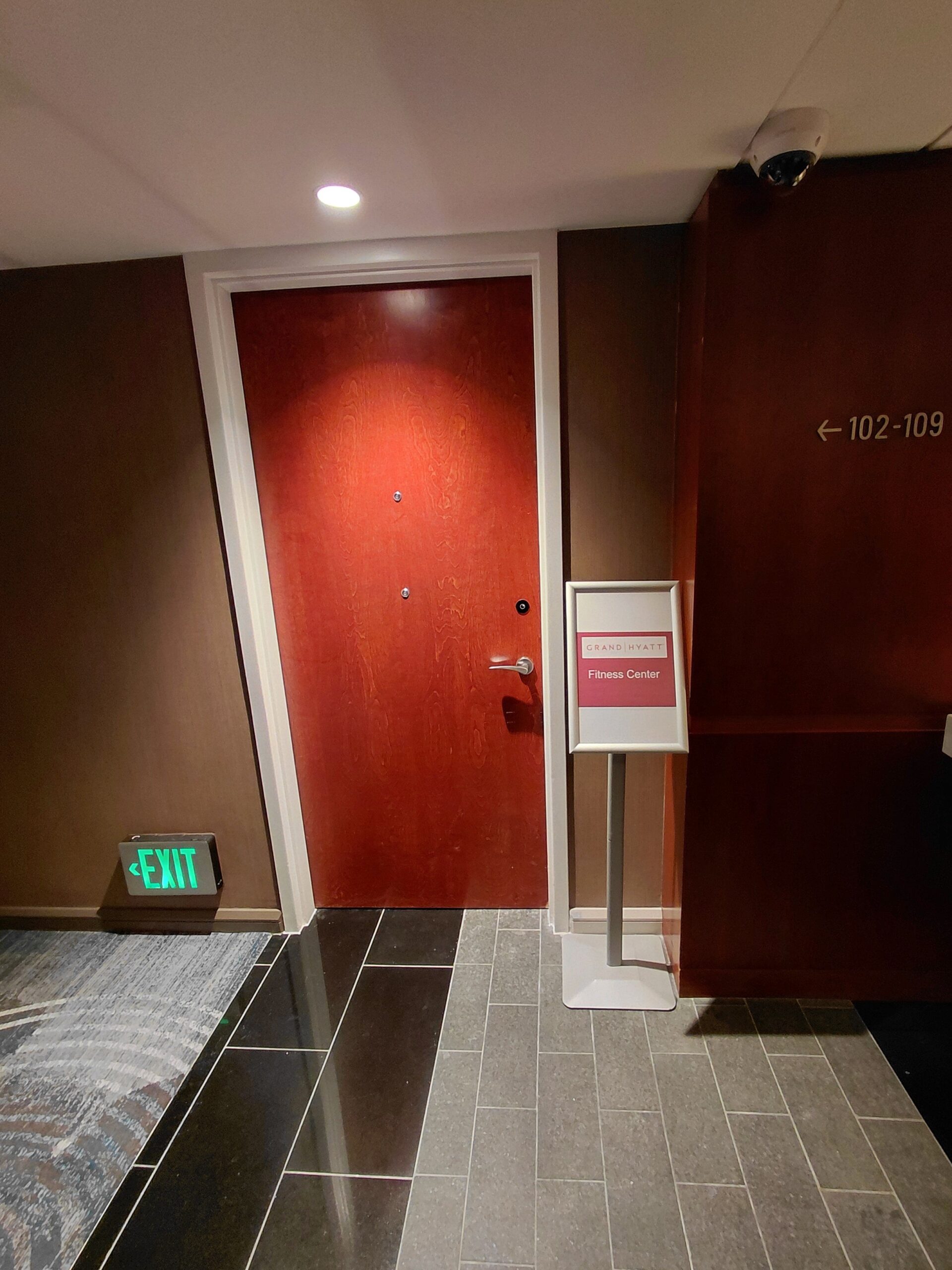 ドアが開いている画面