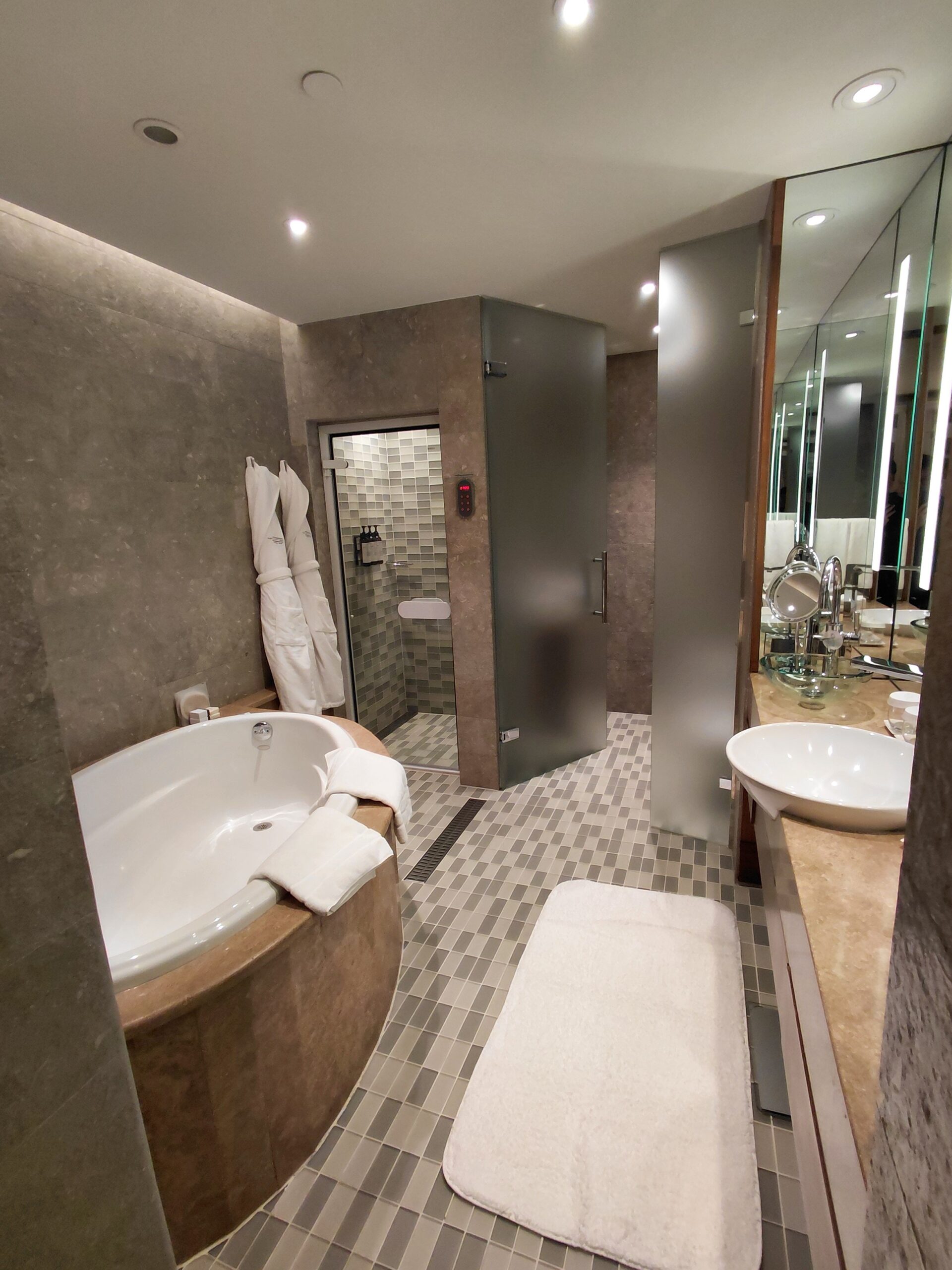 シャワーがあるバスルーム