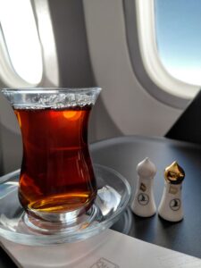 車のカップに入った飲み物