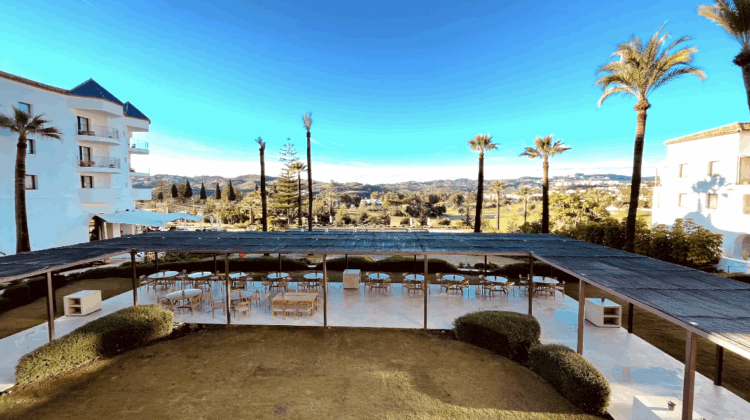 桟橋の上にある橋