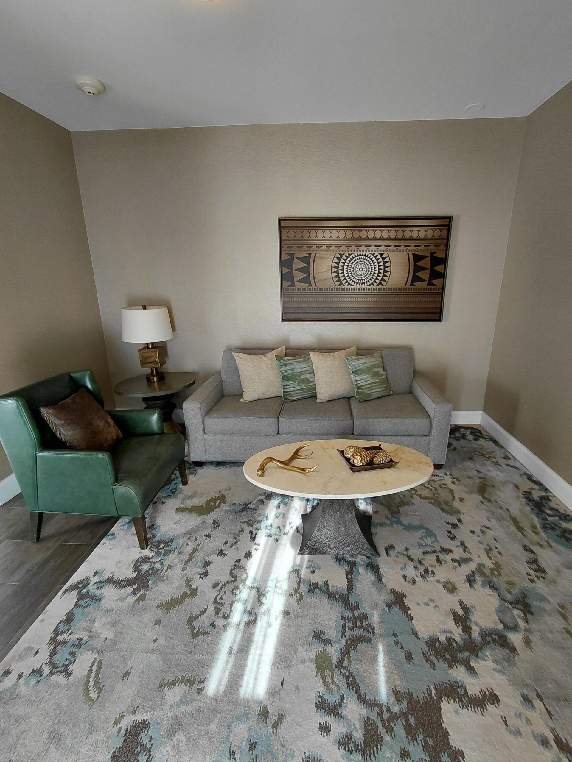 寝室の一角にあるベット