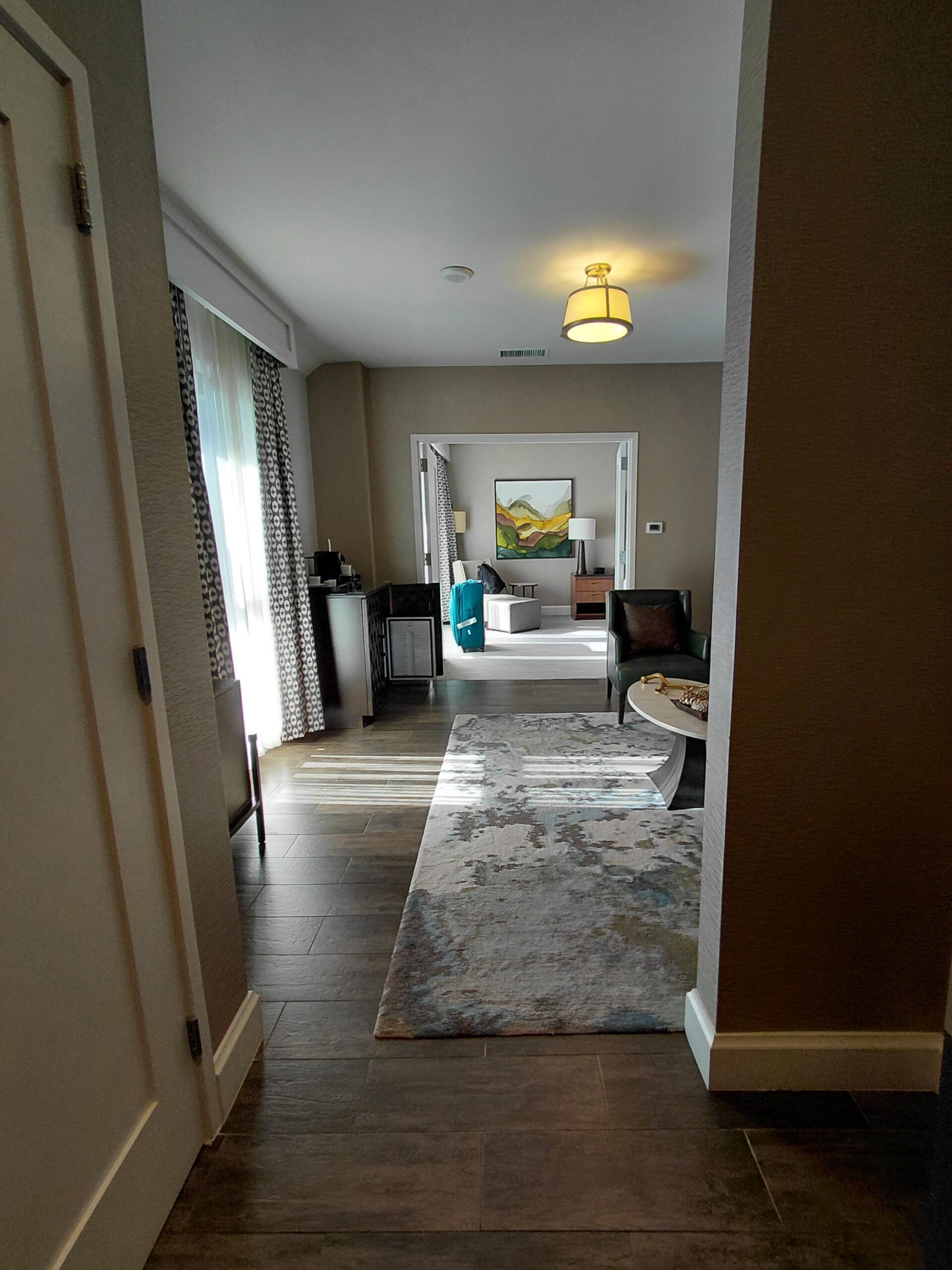 床に置かれている部屋