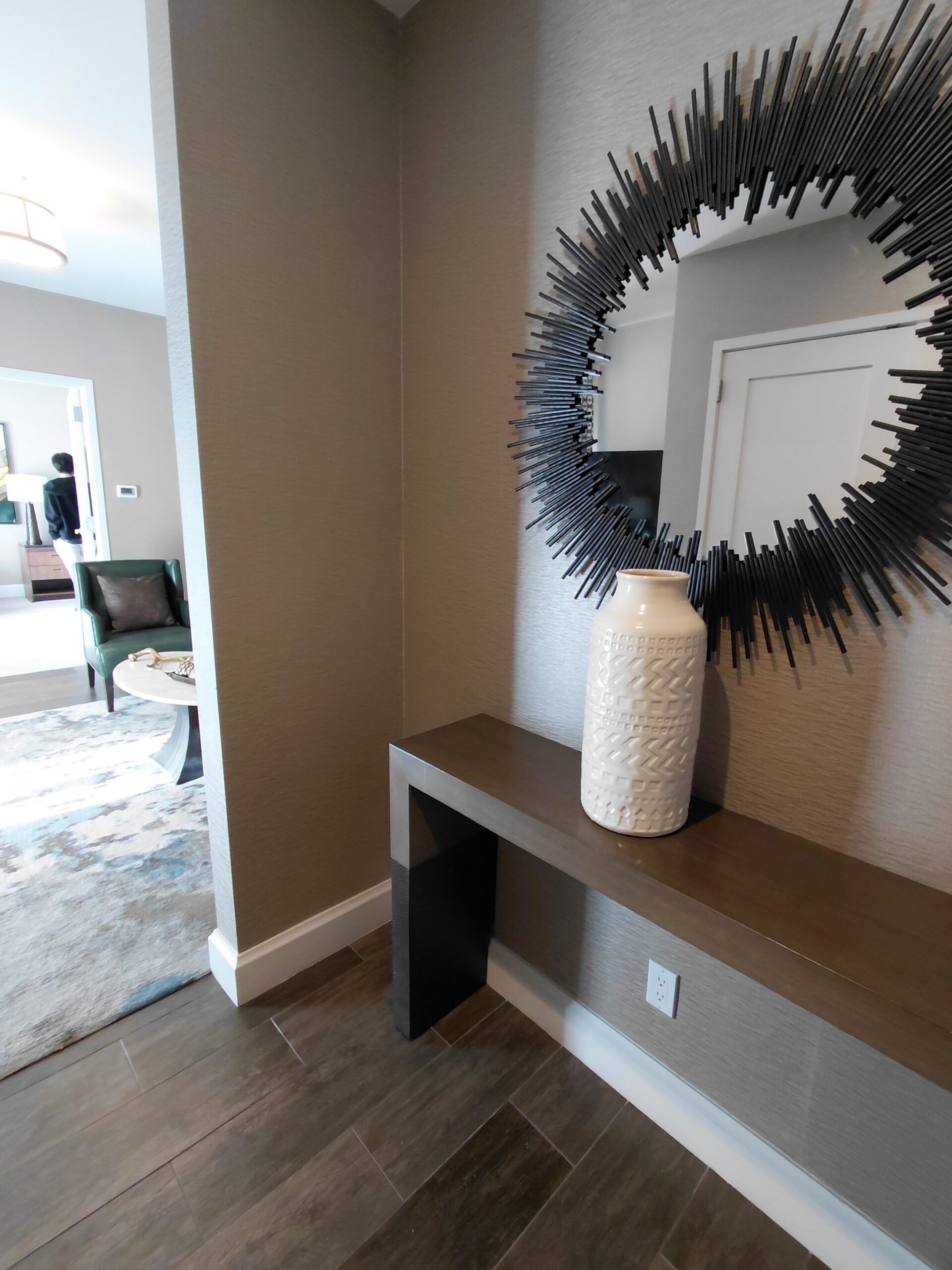 鏡に映っている